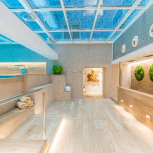 Circuito Spa con Copa para dos en Sallés Hotel Pere IV 4* (Barcelona)