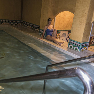 Baños Árabes Palacio de Comares en Hotel Spa Macià Real de la Alhambra 4* (Granada)