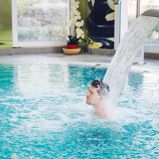 Circuito Spa, Masaje Cervical y Menú para dos en Spa Sensara (Benalmádena, Málaga)