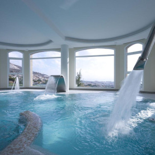 Circuito Spa Privado y Botella de Cava para dos en Spa Sensara (Benalmádena, Málaga)