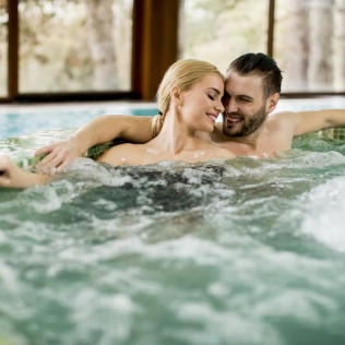 Circuito Spa Privado y Botella de Cava para dos en Spa Sensara (Benalmádena, Málaga)
