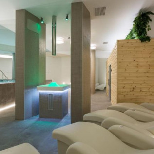Circuito Spa con Cena en Hotel Spa Odeón 4* (Ferrol, A Coruña) - De lunes a viernes