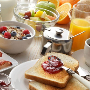 Circuito Spa y Desayuno en Spa MasMonzón (Monzón, Huesca)