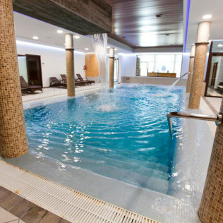 Circuito Spa y Comida o Cena para dos en Hotel Hospes Palacio de Arenales & Spa 5* (Cáceres)