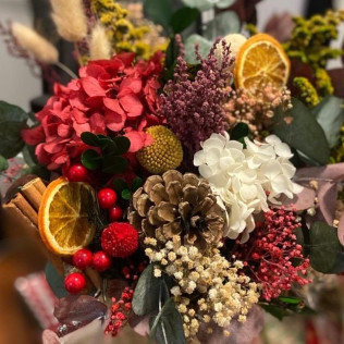 Taller Privado de Flor Preservada para dos: Crea tu Centro Floral o Decora tu Inicial (Arucas, Gran Canaria) 
