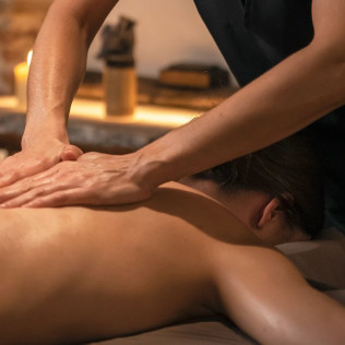 Experiencia Aguaespuma: Terma Privada y Masaje en Halmma (Madrid)