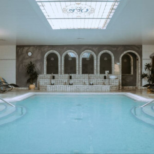 Escapada de 2 Noches con Comida, Circuito Termal y Masaje en Hotel Termes La Garriga 4* (La Garriga, Barcelona)