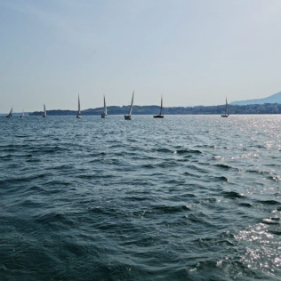 Paseo en Velero con Patrón para dos (Laredo, Cantabria)