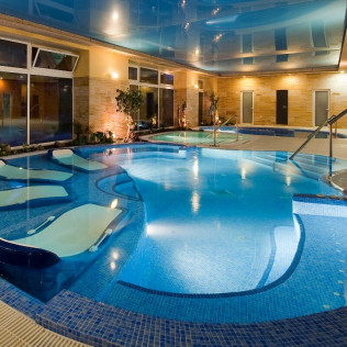 Puesta de Sol, Cena Romántica en Velero y Spa para dos en Hotel 5* (Estepona, Málaga)