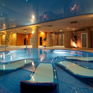 Puesta de Sol, Cena Romántica en Velero y Spa para dos en Hotel 5* (Estepona, Málaga)