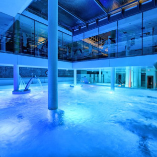 Visita a la Bodega Picos de Cabariezo con Cata de Vinos y Spa para dos en Balneario La Hermida 4* (Cantabria)