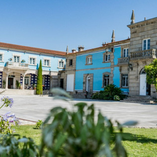 Visita a Bodega Granbazán y Cata de Vinos para dos (Pontevedra)
