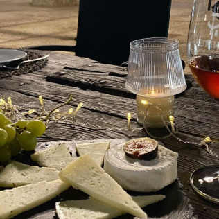Ruta del Vino: Visita a Bodega Mainetes, Cata de Vino y Tapas para dos (Fuente Álamo, Albacete)