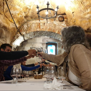 Visita Teatralizada con Cata a Bodega y Circuito Spa para dos en Hotel 4* de Aranda de Duero (Burgos)