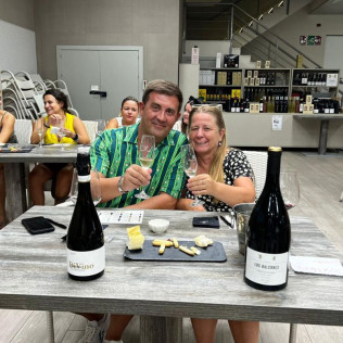 Visita a Bodega Vega Tolosa y Cata Comentada de Vinos  (Casas Ibáñez, Albacete)