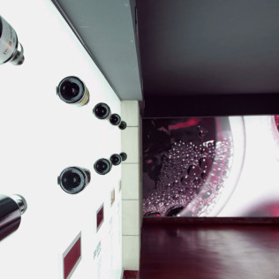Visita a Bodegas Centenarias Riojanas con Experiencia Sensorial y Aperitivo para dos (La Rioja)