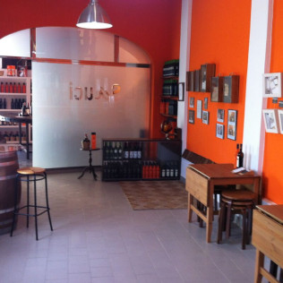 Visita y Degustación de Vino para dos en las Bodegas Sauci (Bollullos, Huelva)