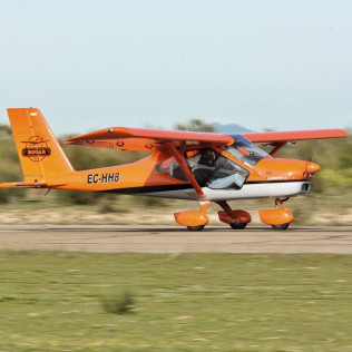 Vuelo en Avioneta y Pilotaje (Madrid)
