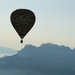 Vuelo en Globo con Fotos y Cava en la Costa Brava (Baix Empordà, Girona)