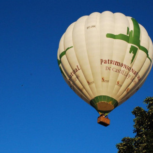 Vuelo en Globo para dos con Cava, Almuerzo, Fotos y Vídeo HD (Zamora)