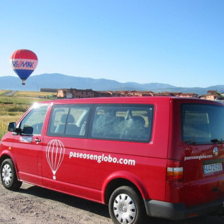 Vuelo en Globo Privado con Cava, Desayuno, Fotos y Vídeo HD para dos (Aranjuez / Toledo / Segovia)