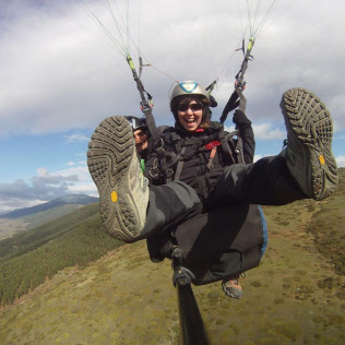 Vuelo Panorámico en Parapente desde los Altos de la Sierra (Madrid)