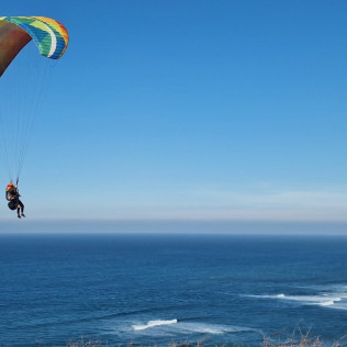 Pack Bikote: Vuelo en Parapente con Vídeo HD para dos al Atardecer (Sopelana, Vizcaya)