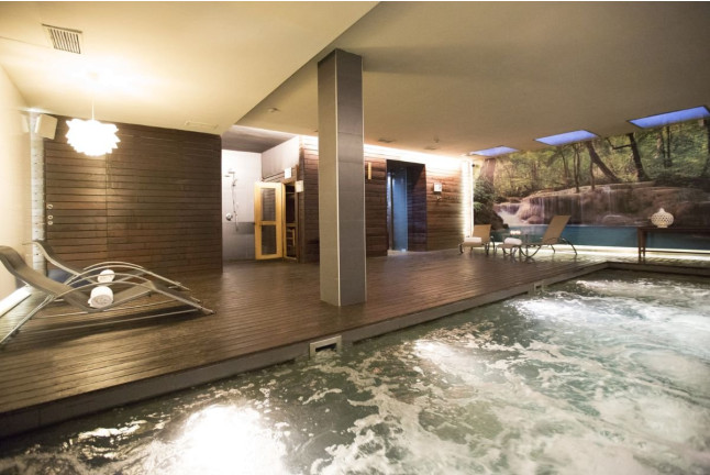 Circuito Spa y Masaje con Copa de Cava para dos en Hotel Hospes Palau de la Mar 5* (Valencia)