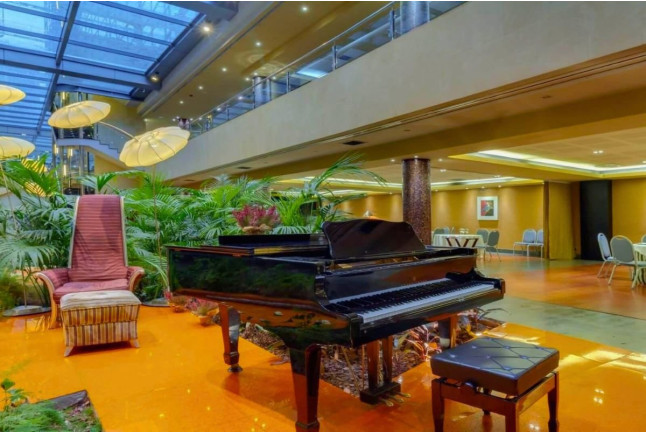Escapada de 2 Noches con Desayuno en Iberik Santo Domingo Plaza Hotel 4* (Oviedo, Asturias)