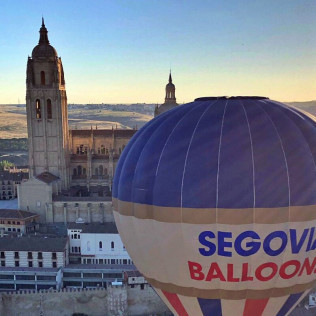 Vuelo en Globo con Fotos, Vídeo y Menú con Cochinillo (Segovia)