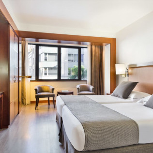 Escapada con desayuno en Hotel Abba Balmoral 4* (Barcelona)