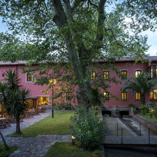 Escapada con Desayuno para dos personas en Parador de Gijón (Asturias)