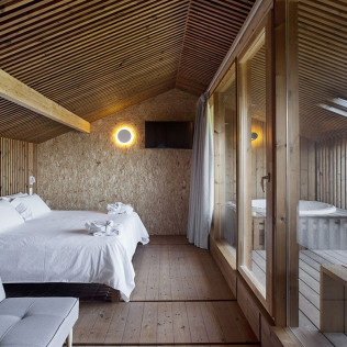 Escapada con Jacuzzi en Cabañitas del Bosque: Pallales de Albeida (Outes, A Coruña) - De domingo a jueves