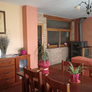 Escapada con Desayuno en Casa Rural Pano Rio (Cuevas de Cañart, Teruel)