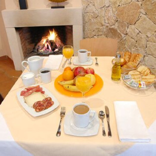 Comida o Cena para dos en La Casa del Cubón (Aguilafuente, Segovia)