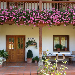 Escapada de 2 Noches con Desayuno en Posada el Hoyal (Pesaguero, Cantabria)