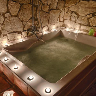 Escapada con Bañera Hidromasaje en Hotel Rural Cerro Príncipe (La Garrovilla, Badajoz)