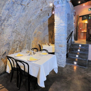Escapada con Cena en Montsonís Medieval Resort (Lleida)
