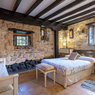 Escapada de 2 Noches con Bañera de Hidromasaje en Posada Sierra de Ibio (Cantabria)
