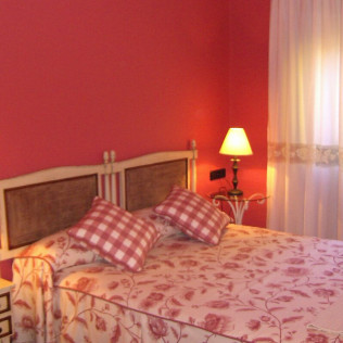 Escapada Relax de 2 Noches con Bañera Hidromasaje en la Posada El Molino del Cubo (San Esteban del Valle, Ávila)