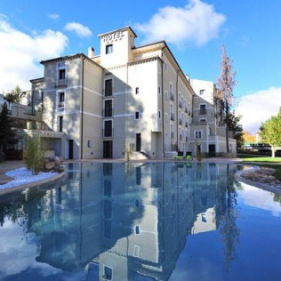 Escapada Romántica con Piscina Termal Activa y Cena en Balneario Alhama de Aragón 4* (Zaragoza)