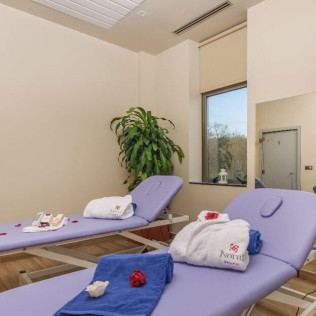 Circuito Spa y Masaje Relajante en el Hotel Spa Norat Torre do Deza 4* Superior (Pontevedra)
