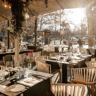 Acceso a piscina termal y Comida o Cena en Spa Hospes Puerta de Alcalá 5* (Madrid)