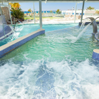 Circuito Spa para dos con Cava y Chocolate en Orquídea Club Spa (San Bartolomé de Tirajana)