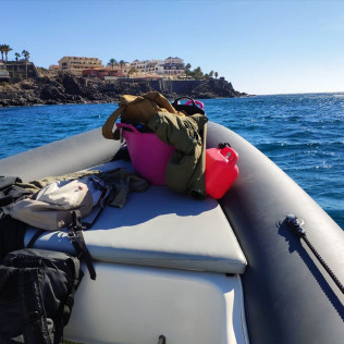 Paseo Romántico en Barco con Copa de Cava, Fotos y Vídeos para dos (La Caleta de Adeje, Tenerife)