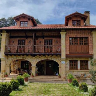 Escapada de 2 Noches con Desayuno en Trisileja en Novales (Cantabria)