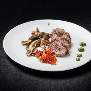 Mesa para dos: Comida o Cena para dos personas en Parador de Gredos (Ávila)