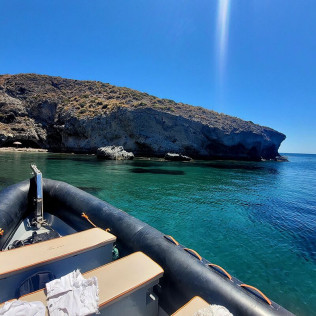 Ruta en Barco con Snorkel en aguas cristalinas (Cabo de Gata, Almería)
