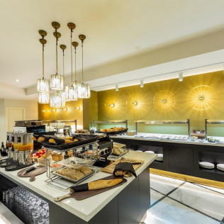 Circuito Spa, Masaje y Desayuno en Hotel Catalonia Granada 4* (Granada)