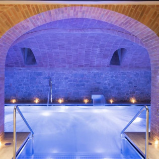 Zona de Aguas y Deep Tissue Massage en Spa Siargao del Hotel 1898 4* (Barcelona)